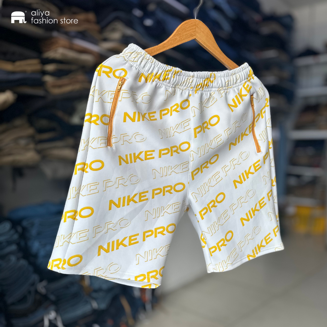 Nike Pro Short with Zipper Pocket