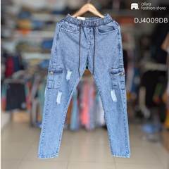 Men's Ripped Washed Denim Cargo Jogger Pant DJ4009
