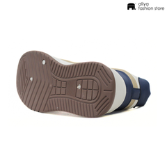 Fashion Shoe Sneaker AT8661