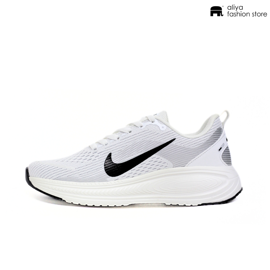 Nike ZoomX Running Shoe 8120