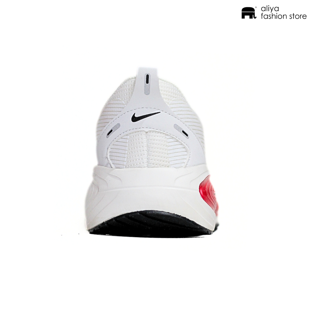 Nike ZoomX Running Shoe 8120