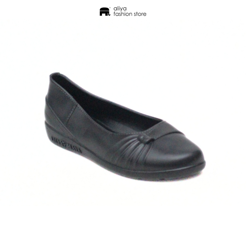 Ladies Imported Court Shoe LM013