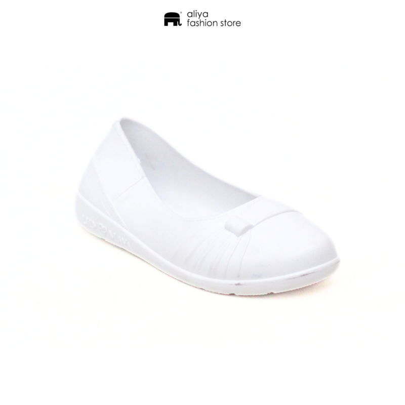 Ladies Imported Court Shoe LM013
