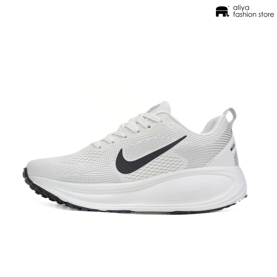 Nike ZoomX Running Shoe A-199M