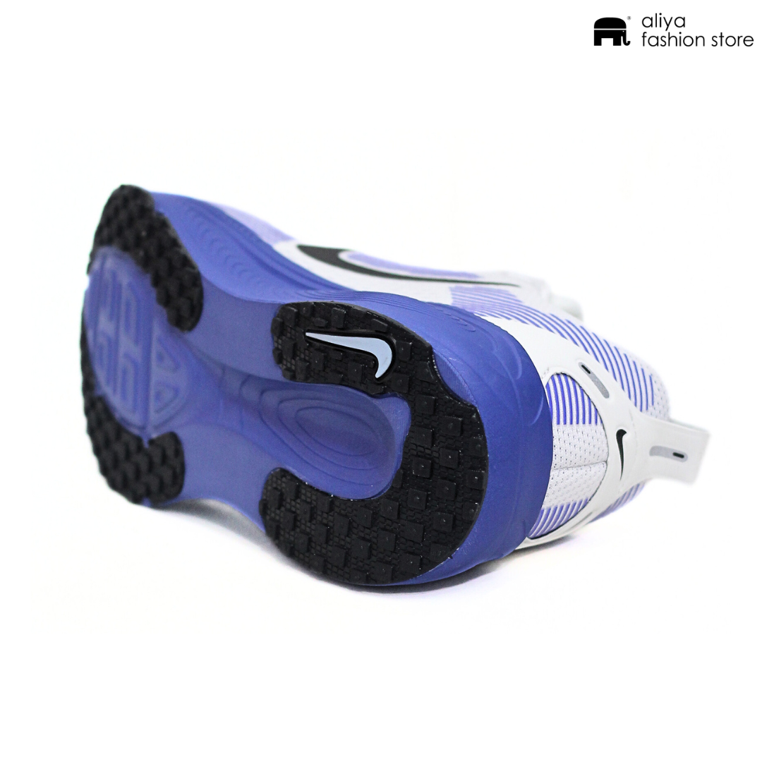 Nike ZoomX Running Shoe A-199M