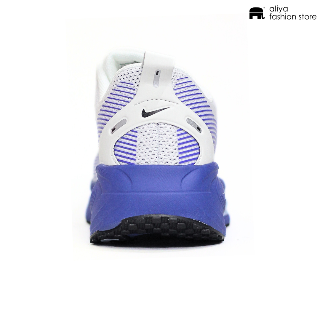 Nike ZoomX Running Shoe A-199M