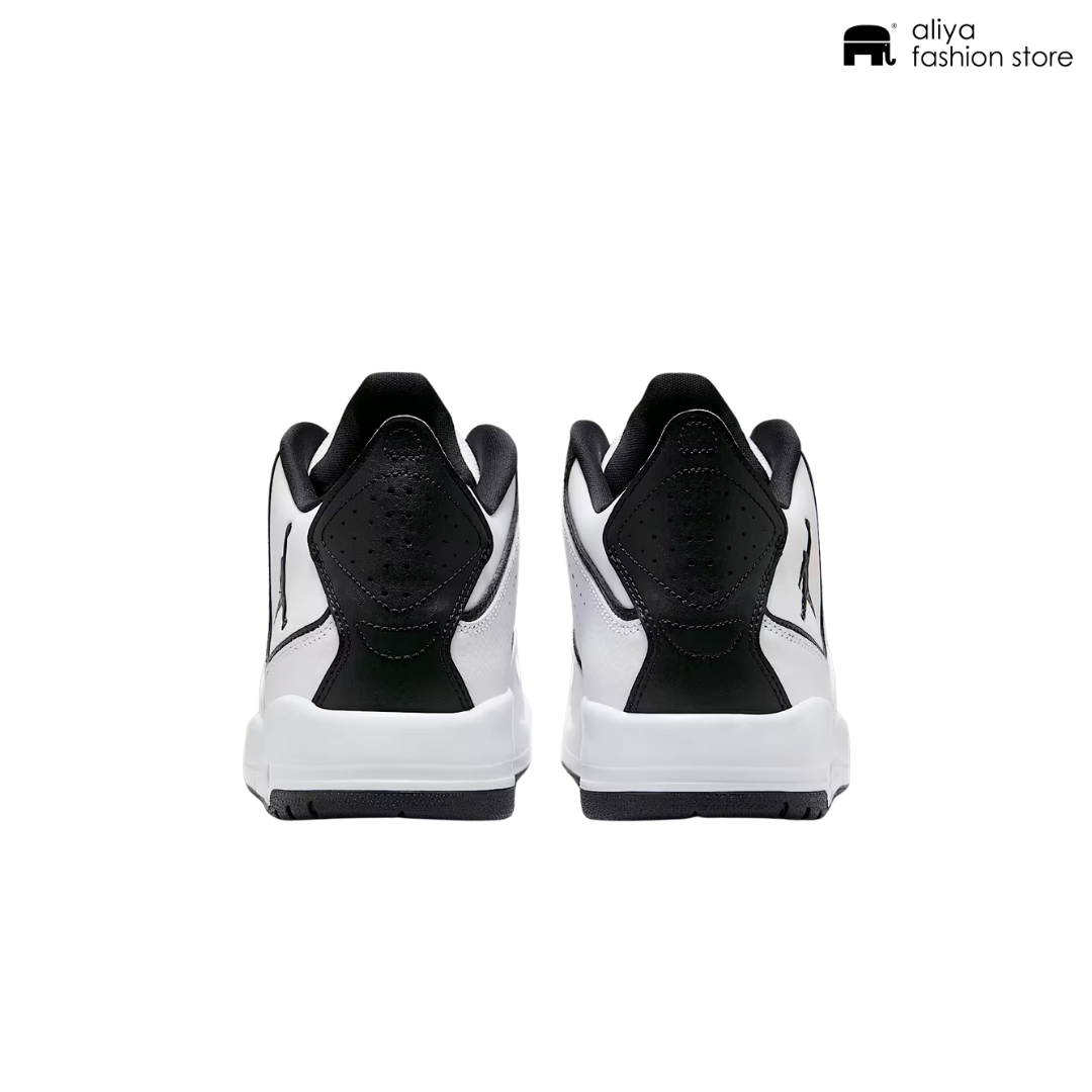 Jordan Courtside 23 Sneaker