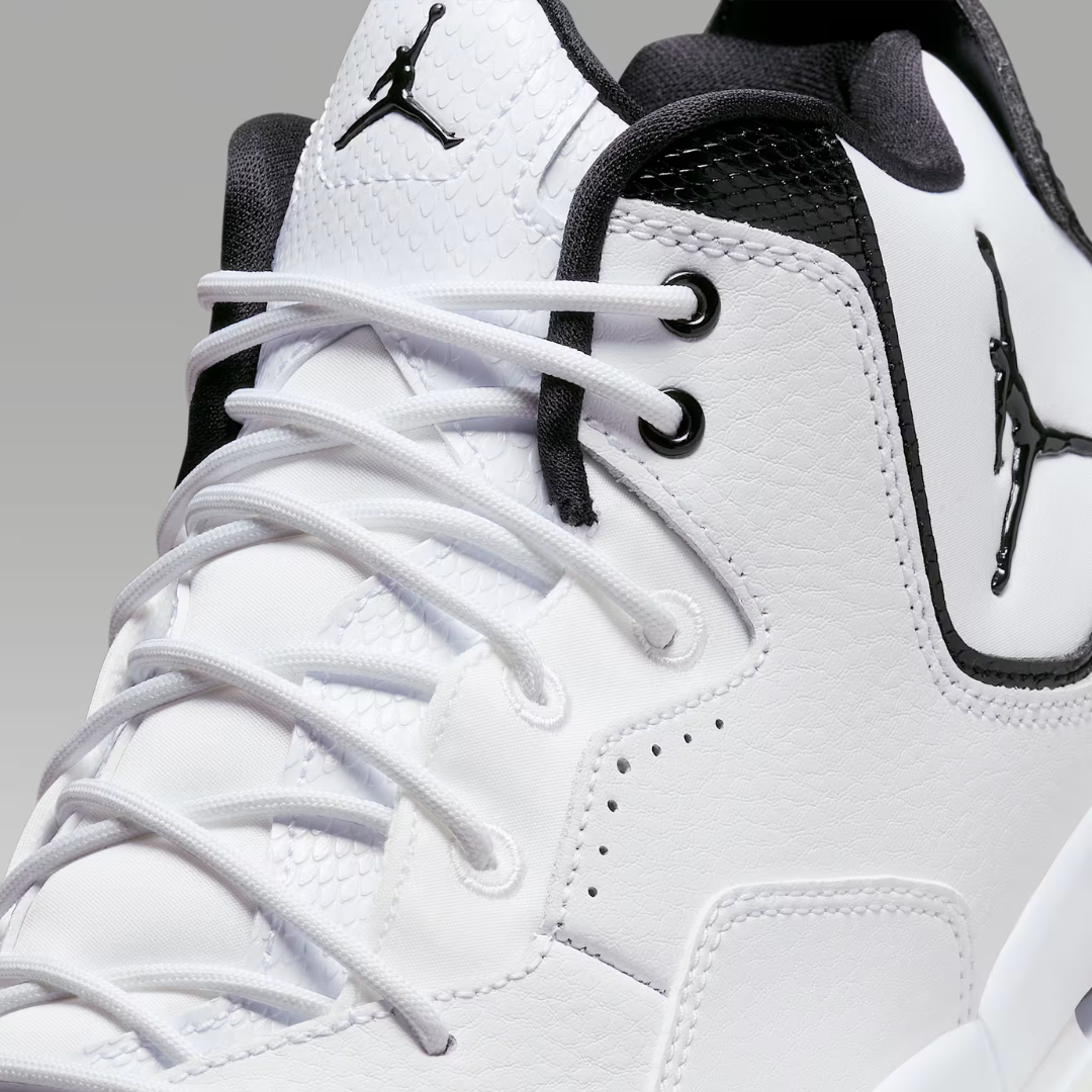 Jordan Courtside 23 Sneaker