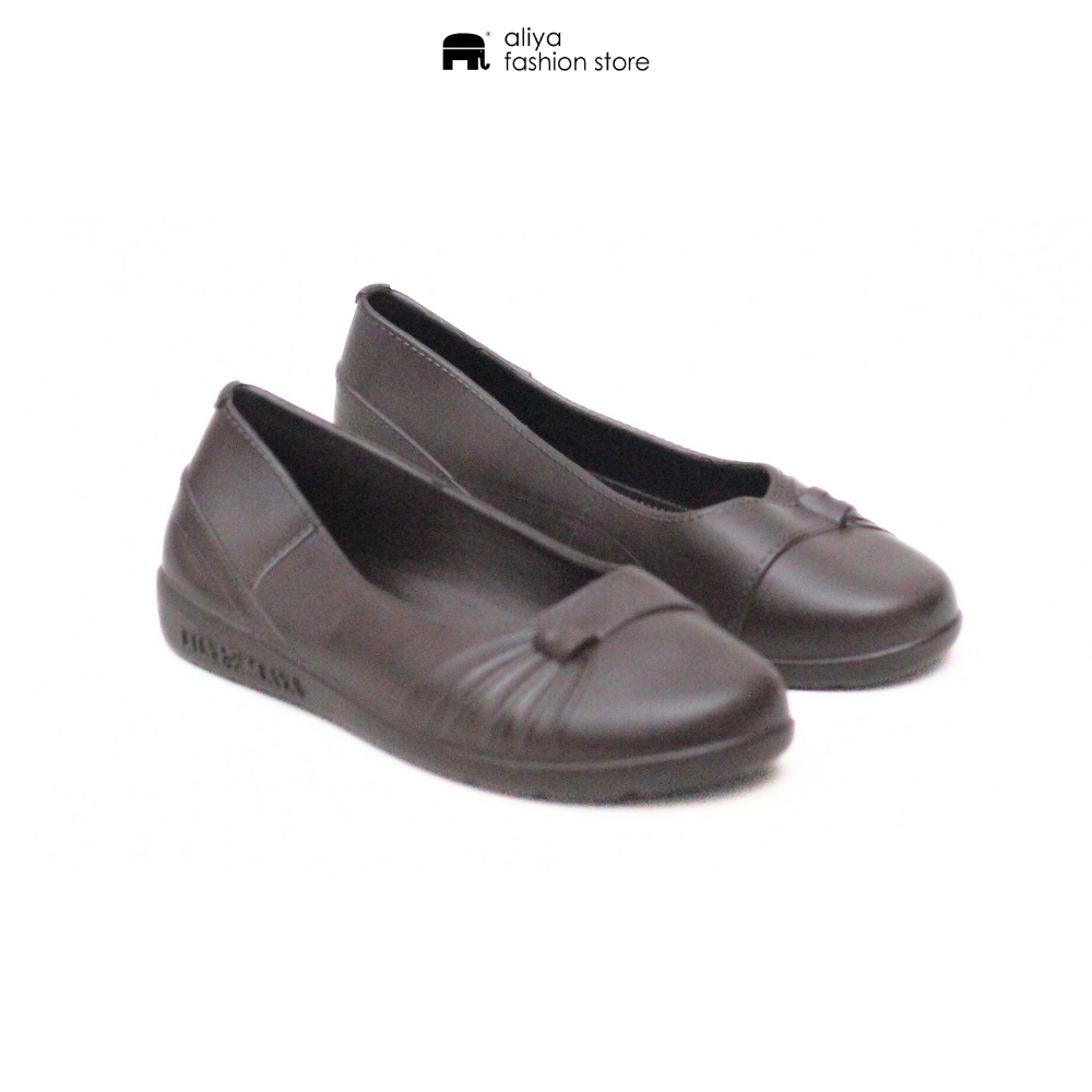 Ladies Imported Court Shoe LM013