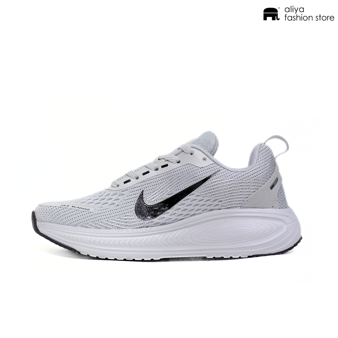 Nike ZoomX Running Shoe N880