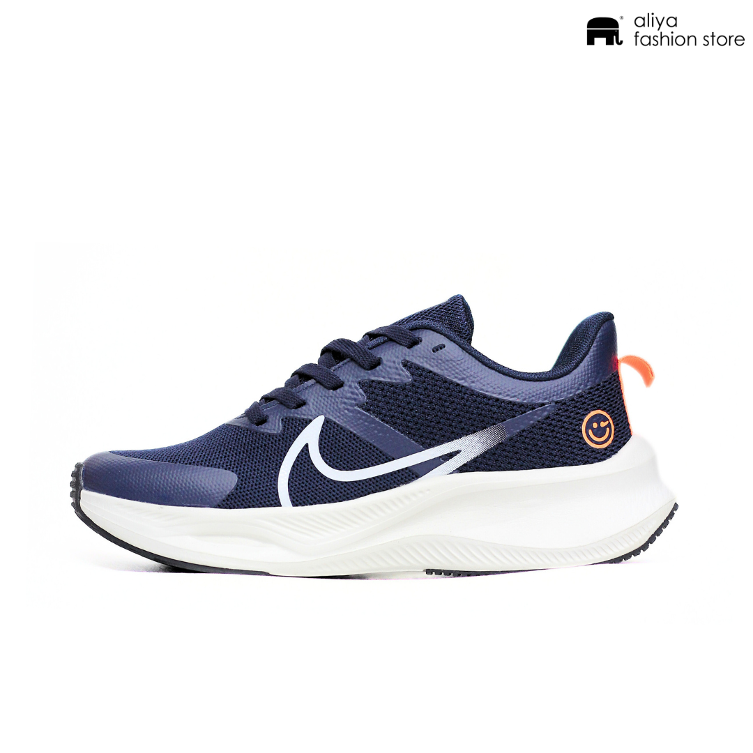 Nike ZoomX Running Shoe 8109