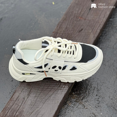 Women's Chunky Sneakers Shoe DR651